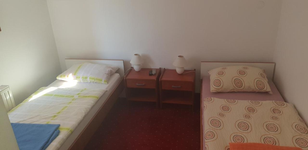 Bed and Breakfast Klet Jana Jastrebarsko Exterior foto