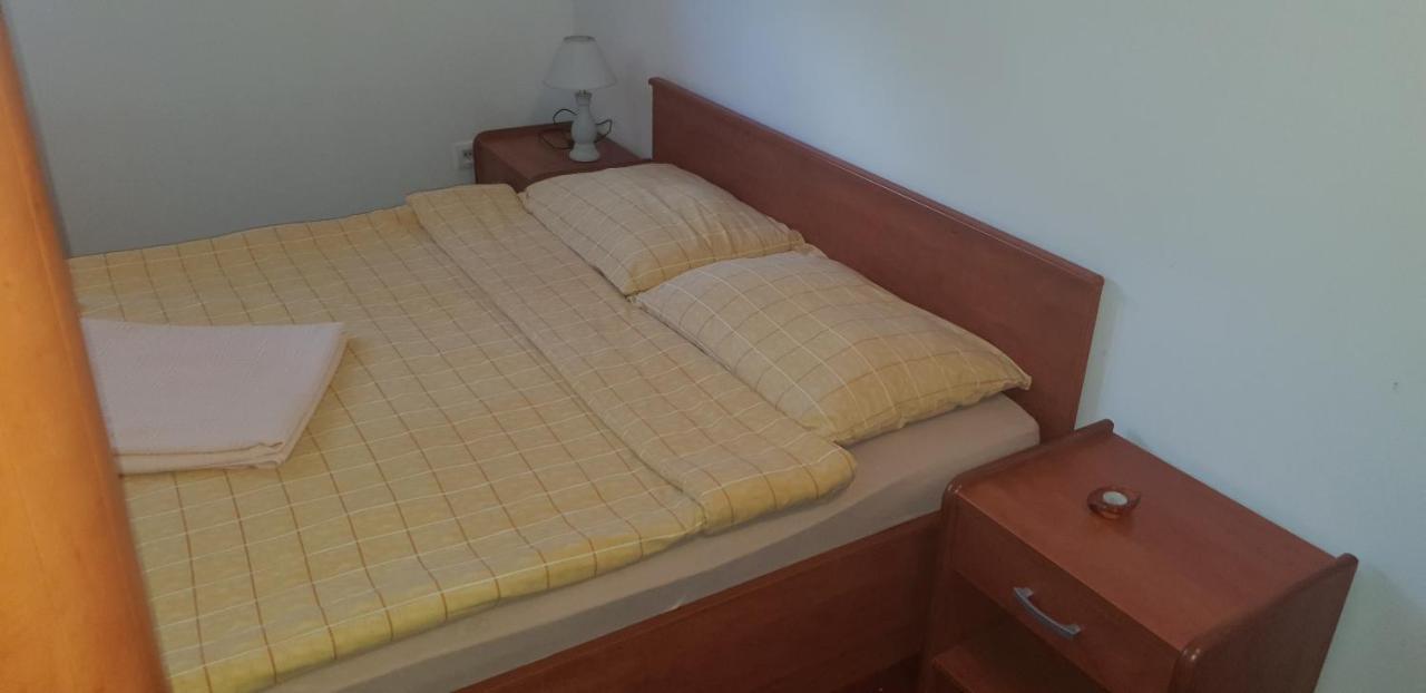 Bed and Breakfast Klet Jana Jastrebarsko Exterior foto